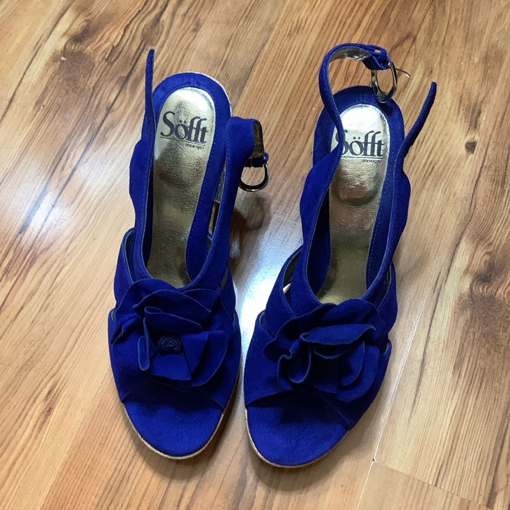 Sofft Blue Suede Sandals Odelle Size 7.5